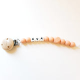 Fopspeenketting met naam hexa - Klein Atelier