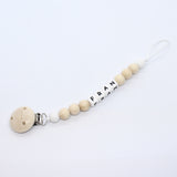 Fopspeenketting met naam hout - Klein Atelier