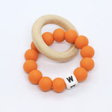 Bijtring met letter - Klein Atelier