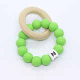 Bijtring met letter - Klein Atelier